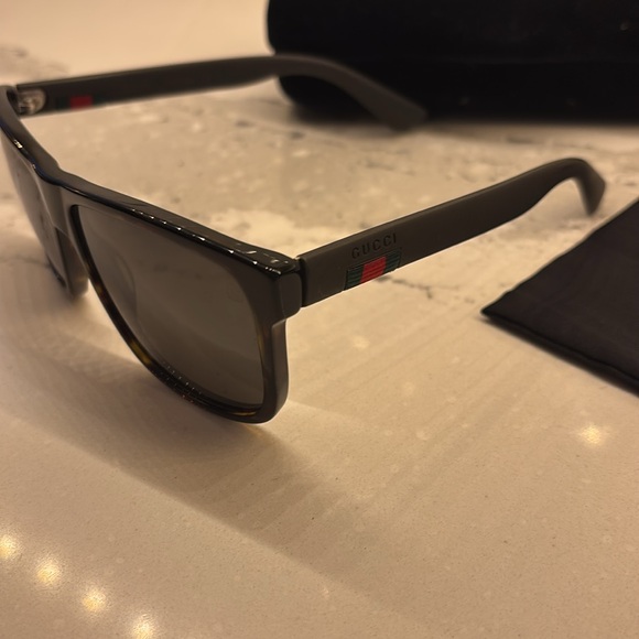 Gucci GG0010S sunglasseses havana brown with grey smoke lens LIKE NEW - Picture 3 of 5